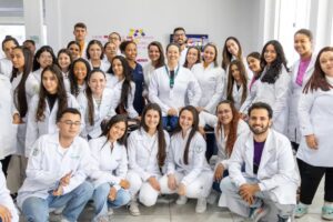 UniGoyazes promove ação de extensão em homenagem ao Mês das Mulheres